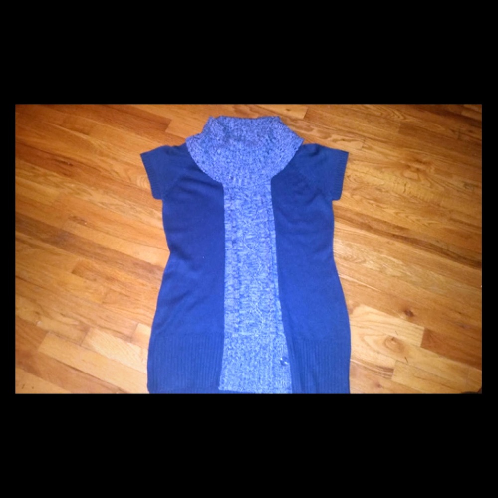 👗🐬🦋 NAVY & WHITE SLEEVELESS TUNIC SWEATER👗🦋🦋